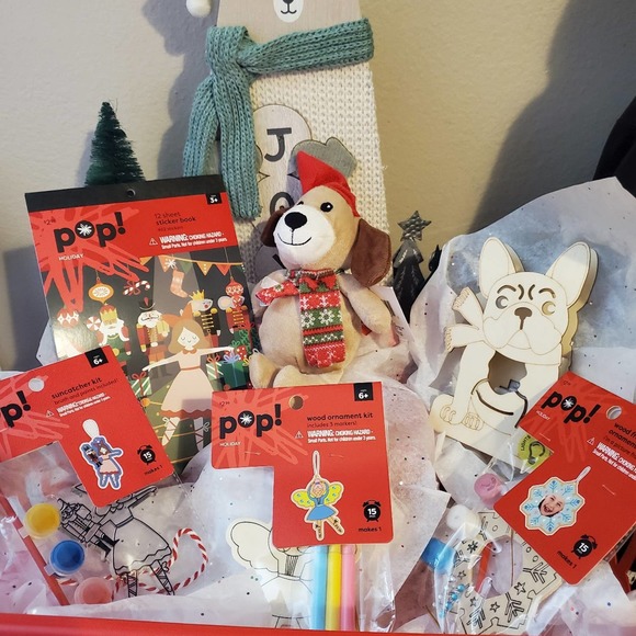 Christmas bundle stocking stuffer gift lot dog crafts kits stickers stuffed dog - Picture 11 of 11